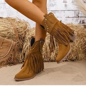 New DINGO Fine N’Dandy Fringe Leather Suede Studded Snip Camel Western Boot, 11